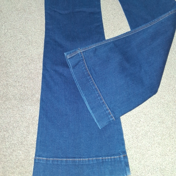 Jordache Blue Denim Jeans - Picture 7 of 10